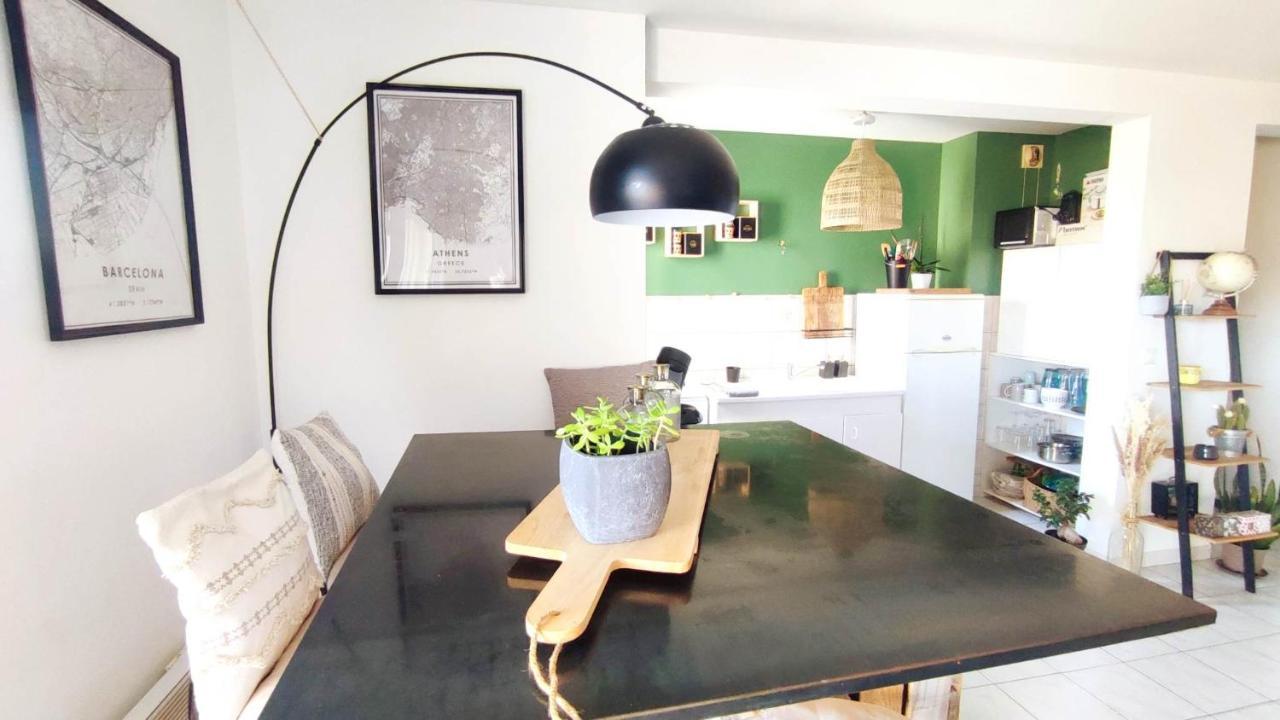 Apartamento Un Nid D'Amour Ruoms Exterior foto