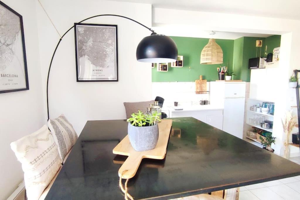 Apartamento Un Nid D'Amour Ruoms Exterior foto
