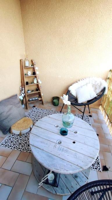 Apartamento Un Nid D'Amour Ruoms Exterior foto